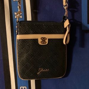 guess crossbody purse